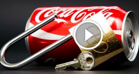 How to Open a Padlock with a Coca Cola Can