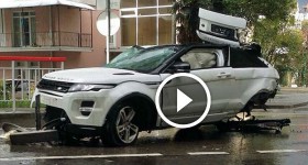Range Rover fell from freeway overpass