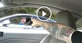 Road rage guy pulls gun
