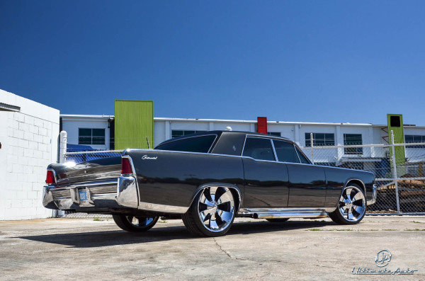 Lincoln Continental