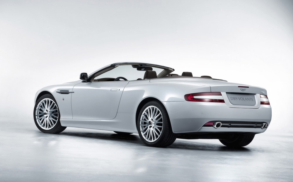 2017 Aston Martin DB 9 2