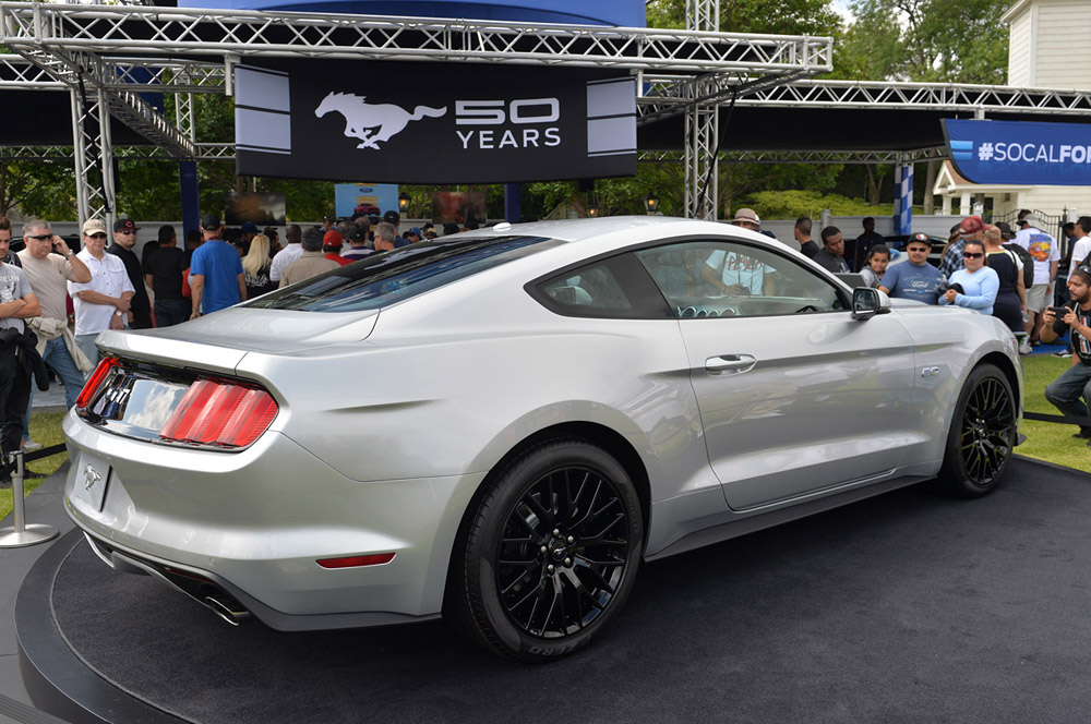 ford mustang silver 4