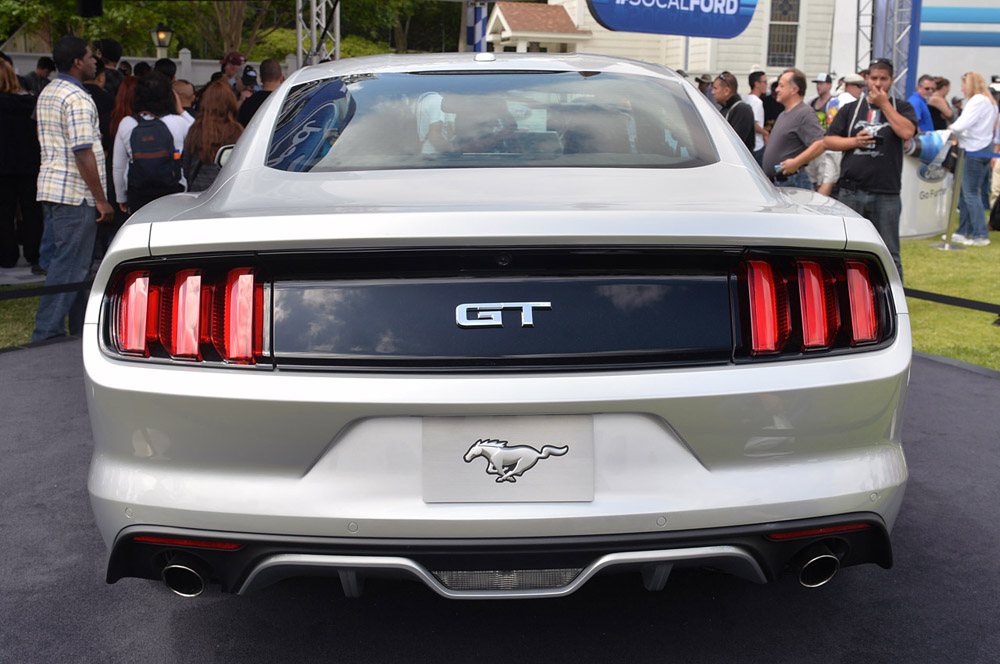 ford mustang silver 9