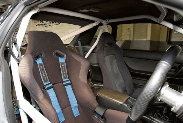 Nissan Skyline GT 11