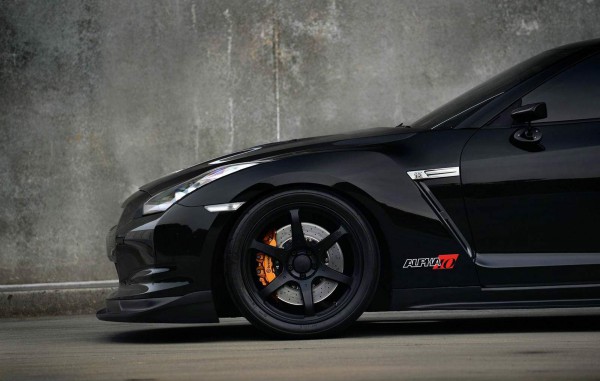 alpha-10-nissan-gt-r-8