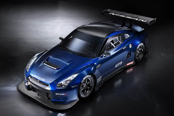 2012-nissan-gt-r-nismo-gt_three quarters top view