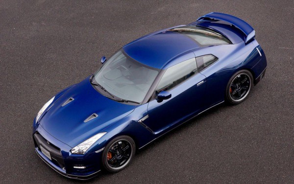 2013_nissan_gtr_track_pack_uk_only_top view