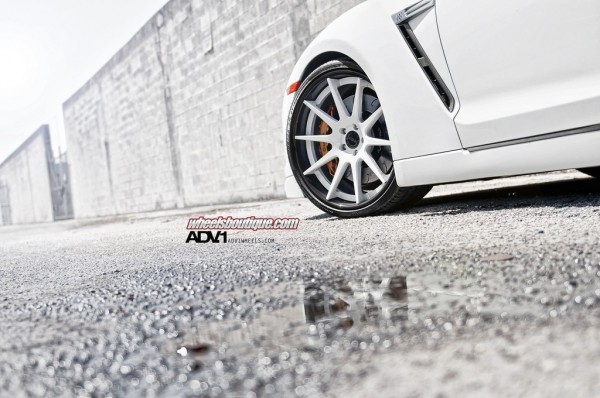 nissan_r35_gtr_on_adv10_deep_concave_wheels_front wheel close up
