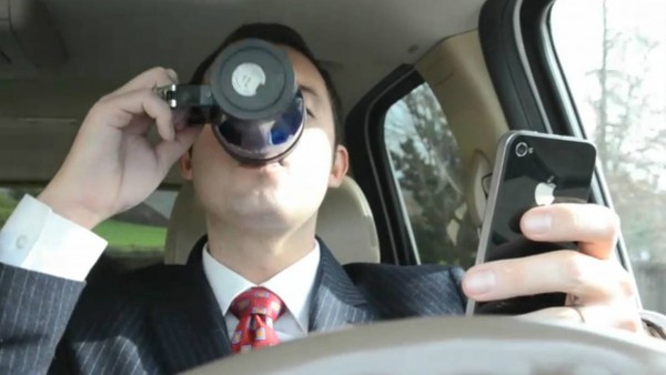 drinking coffe and texting-while-driving