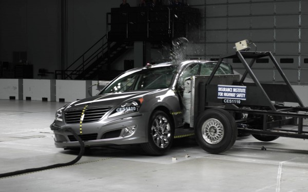 hyundai-equus-crash-test