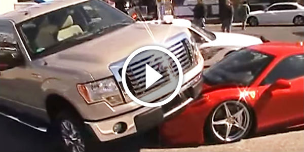 Ferrari 458 Italia VS Ford F150 CRASH