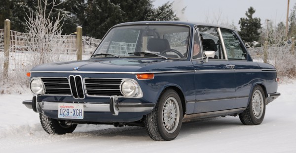 1972 BMW 2002 front three quarters