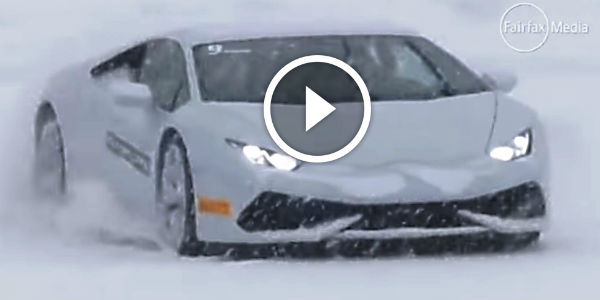 Drifting a Lamborghini Huracan in snow