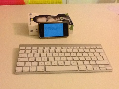 turn your iPhone into mini word processor and use it with a Bluetooth keyboard