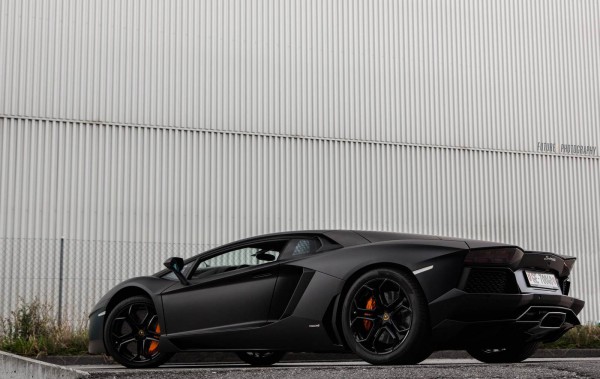 Alexandre Mourreau Lamborghini Aventador rear three quarters