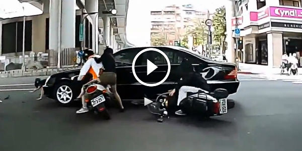 Mercedes Driver Takes Out Three Scooters in One Single Move