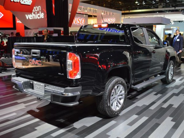2015 GMC Canyon Nightfall Edition rear three quarters
