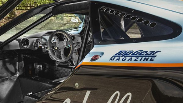 1997 McLaren F1 GTR Longtail front three quarters cock pit