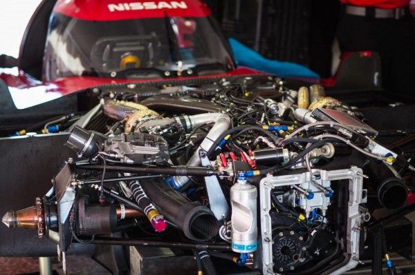 2015 Nissan GT-R LM NISMO LMP1 engine closer look