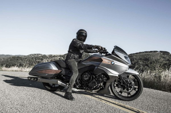 BMW Concept 101  side view