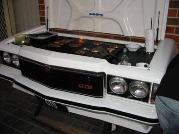 GTS BBQ Grill - Front End of Car