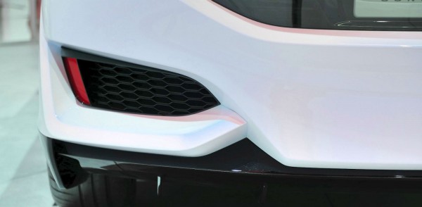 Honda FCV Concept exhaust close up