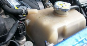 10 Summer Car Care Hacks Using Household Items - featured image