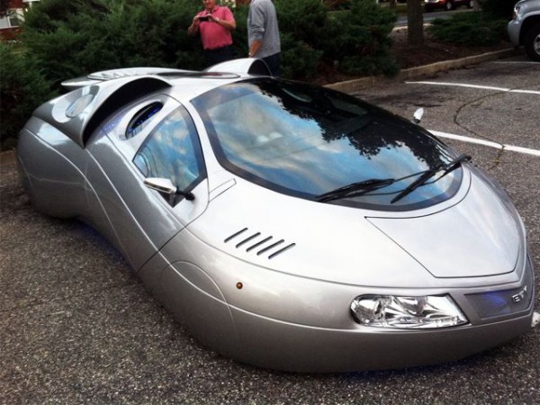 ETV futuristic concept car - front left three quarters