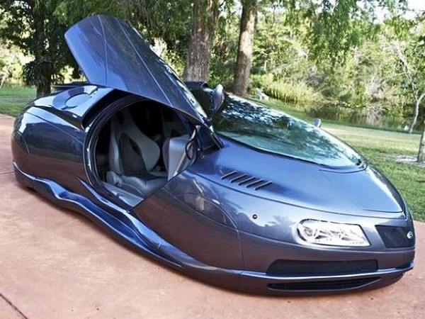 ETV futuristic concept car - side angle view door opened