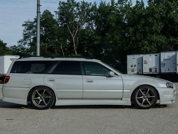 Nissan R34 GT-R Wagon side view