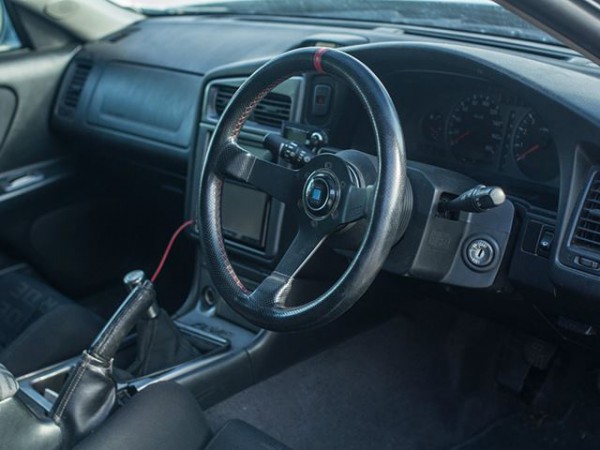 Nissan R34 GT-R Wagon steering wheel