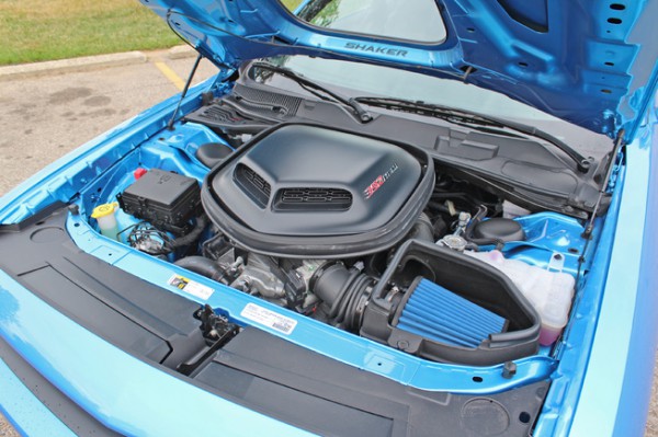 2015 Dodge Challenger Scat Pack engine
