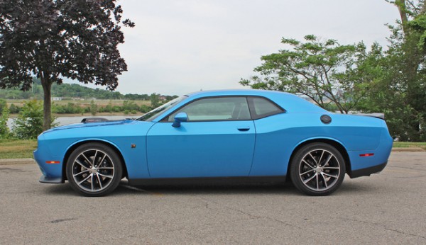 2015 Dodge Challenger Scat Pack side view