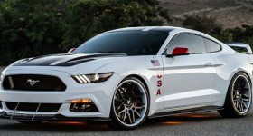 Ford Mustang Apolo Edition front three quarters - cl