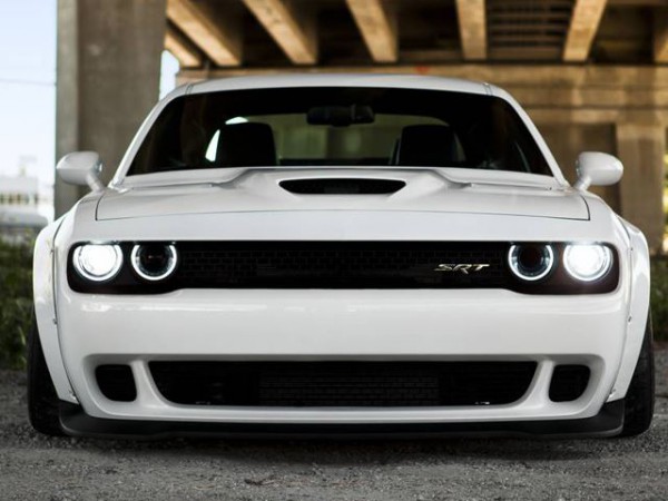 Liberty Walk kit for Dodge Challenger SRT Hellcat front end