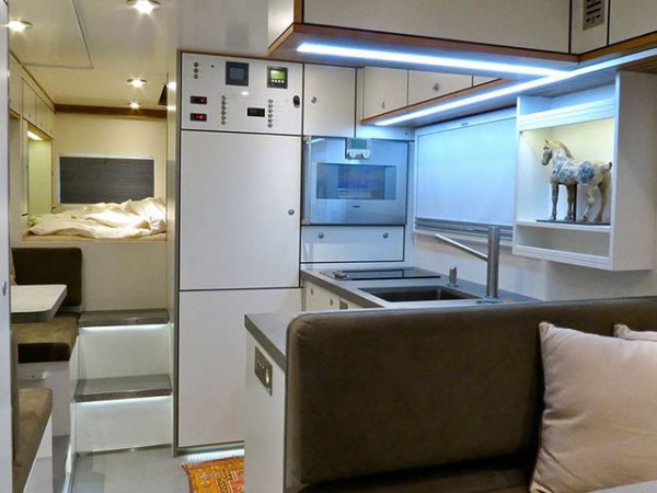 Global XRS 7200 interior kitchen