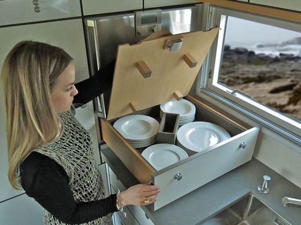 Global XRS 7200 interior kitchen hidden dishes
