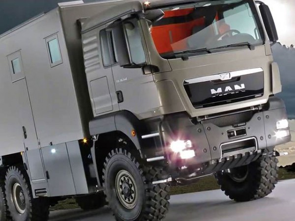 Global XRS 7200 side three quarters