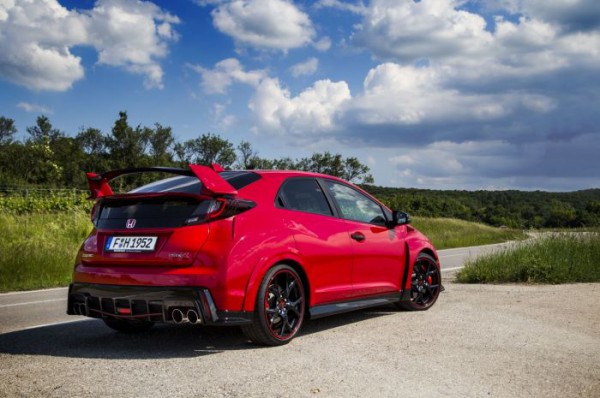honda civic type-r rear three quarters