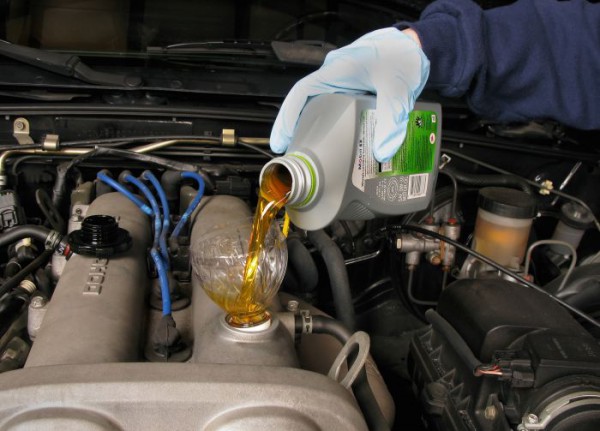 synthetic oil refill