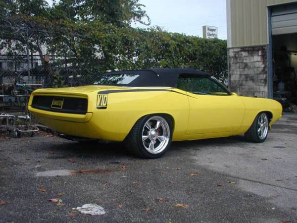 1970 Six-Shooter Barracuda rear three quarters