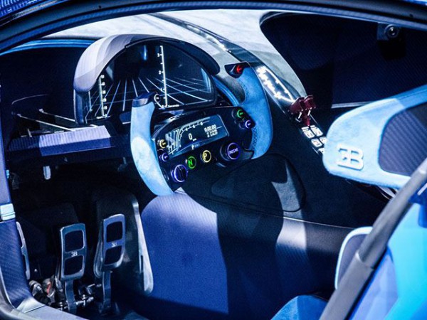 Bugatti Vision Gran Turismo interior view