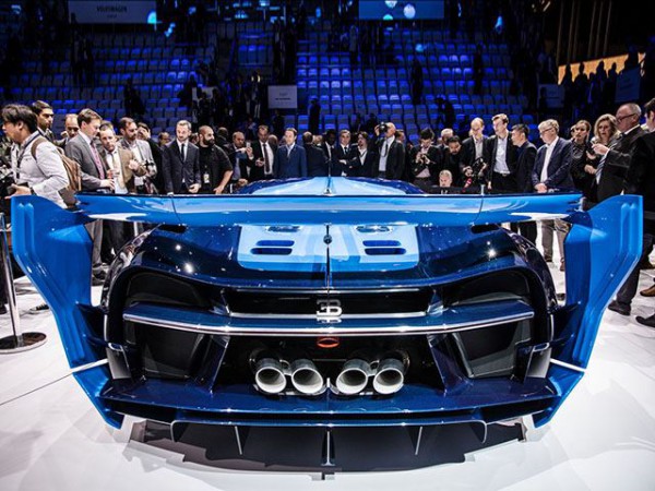 Bugatti Vision Gran Turismo rear end