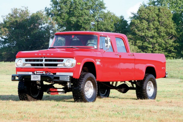 1970 Dodge Crew Cab - Cummins Swap Power Wagon front three quarters