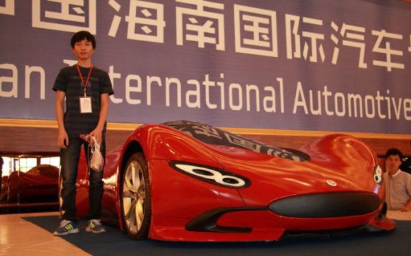 27-year-old-builds-his-own-homemade-super-car front three quarters released