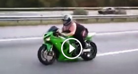 This Crazy Girl Riding Bike Overtakes Every Vehicle In Front Of Her!