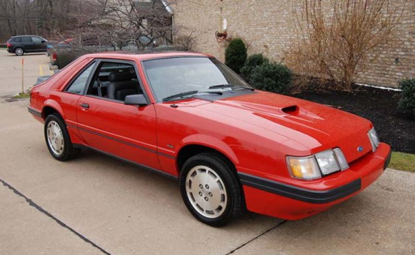 1986 Mustang SVO front three quarters