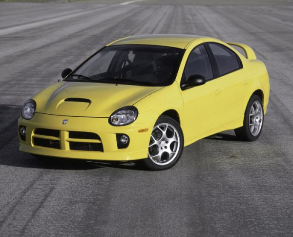 Dodge Neon SRT-4 front three quarters