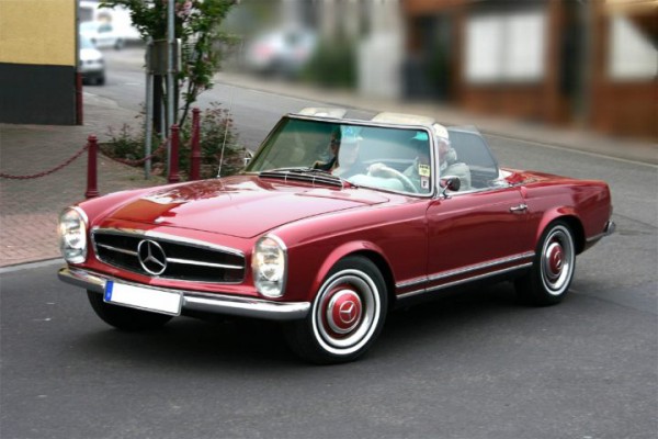 Mercedes-Benz 280 SL front three quarters