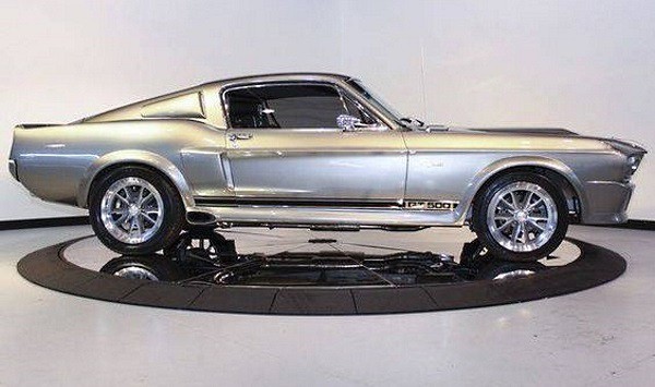 Ford Shelby Mustang side view